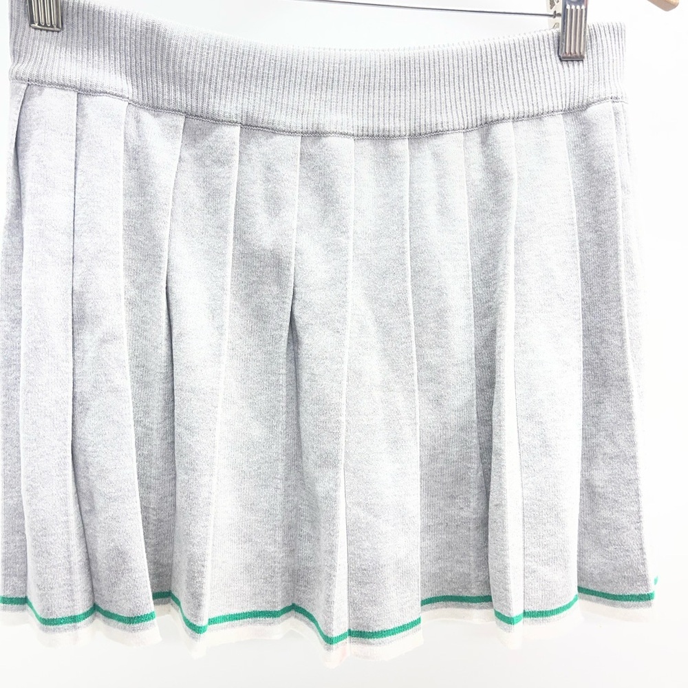 Daisy Light Gray‎ Pleated Mini Skirt skort with Green Hem Accent